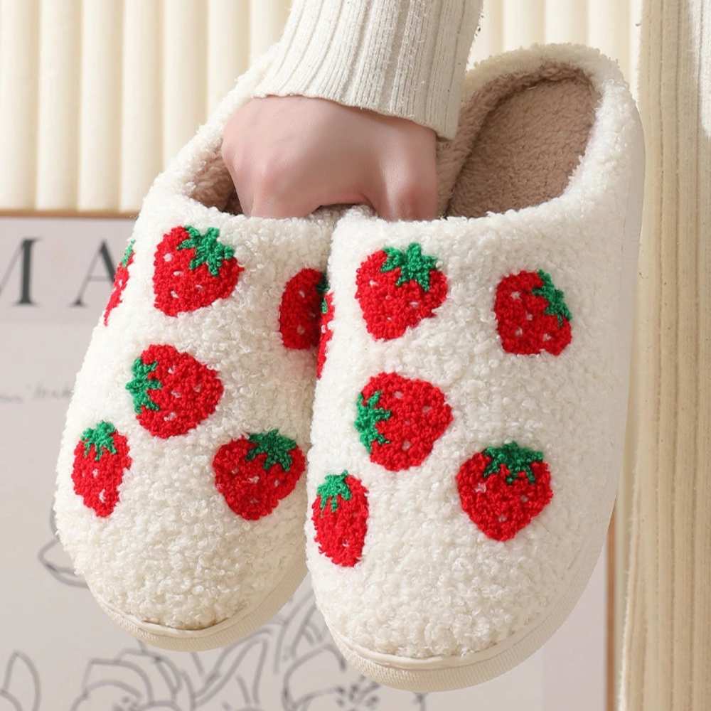 Mochi Mart Kawaii Strawberry Slippers