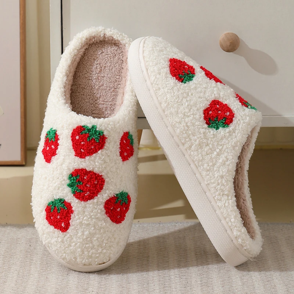 Mochi Mart Kawaii Strawberry Slippers