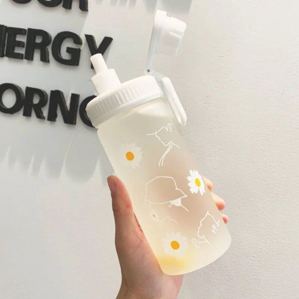 Mochi Mart Daisy Print Water Bottle with Sports Lid